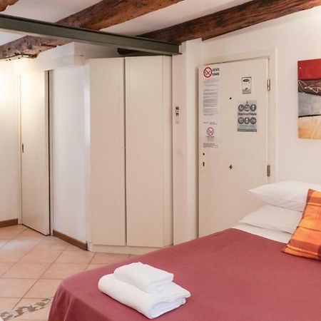 Apartament In The Heart Of Biennale Ac Wi-Fi Wenecja Zewnętrze zdjęcie