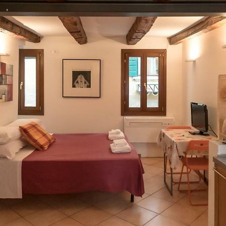 Apartament In The Heart Of Biennale Ac Wi-Fi Wenecja Zewnętrze zdjęcie