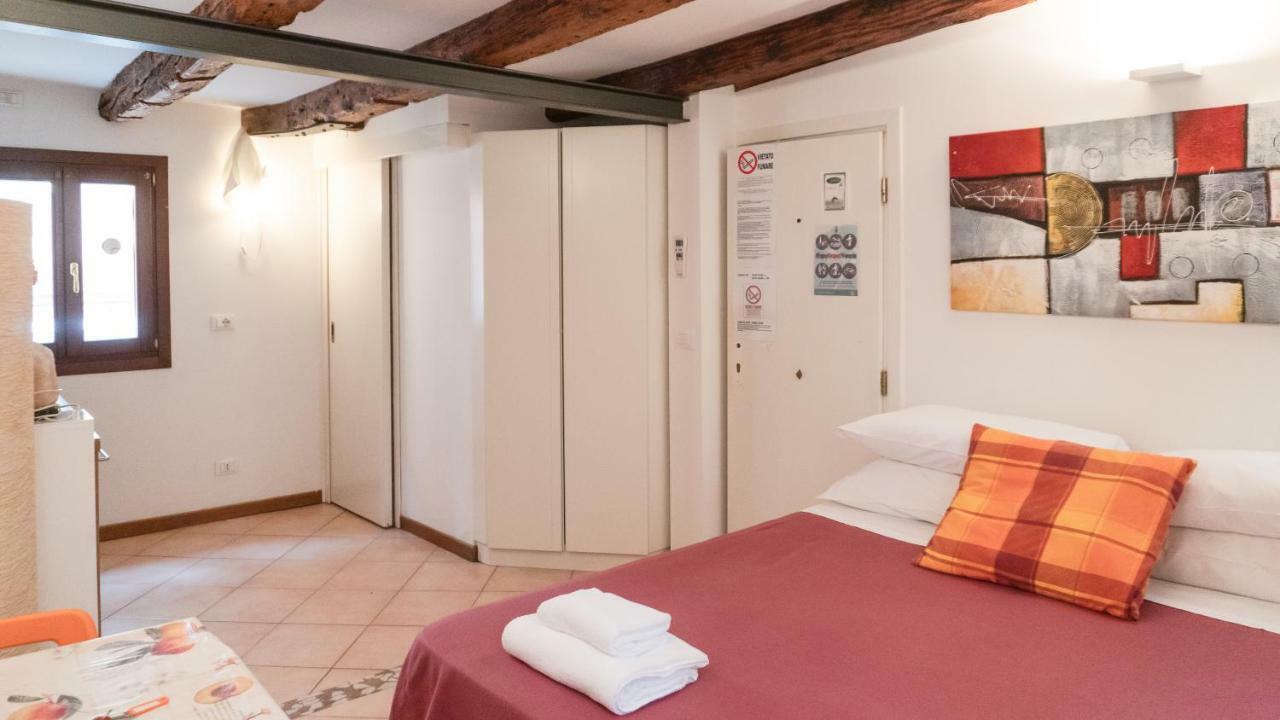 Apartament In The Heart Of Biennale Ac Wi-Fi Wenecja Zewnętrze zdjęcie